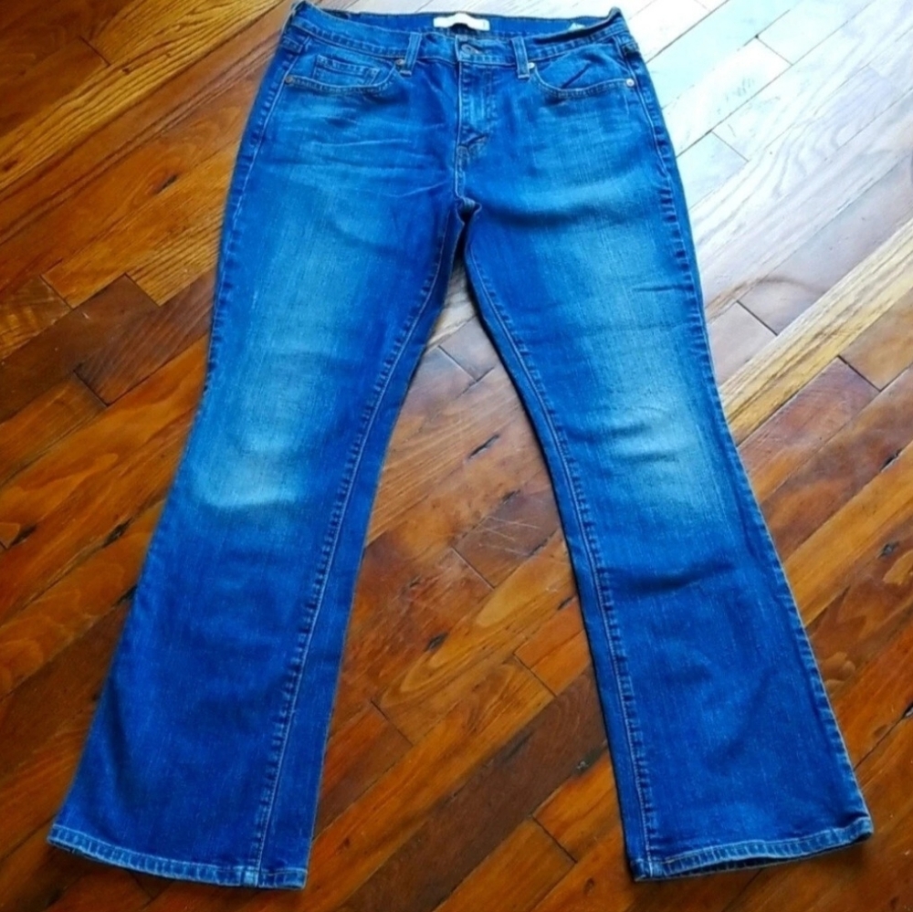 Womens Levis Bootcut 515 Jeans Medium Wash Size 8 S/C(30 x 29)